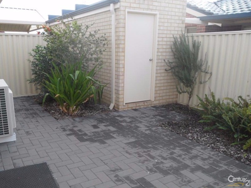 65 Montoro Drive, Port Kennedy WA 6172