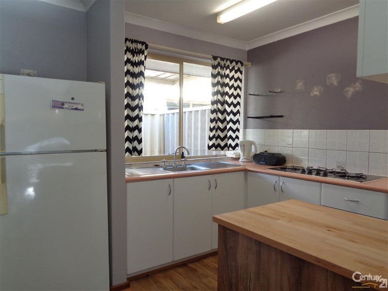 4/15 Ashford Avenue, Rockingham WA 6168