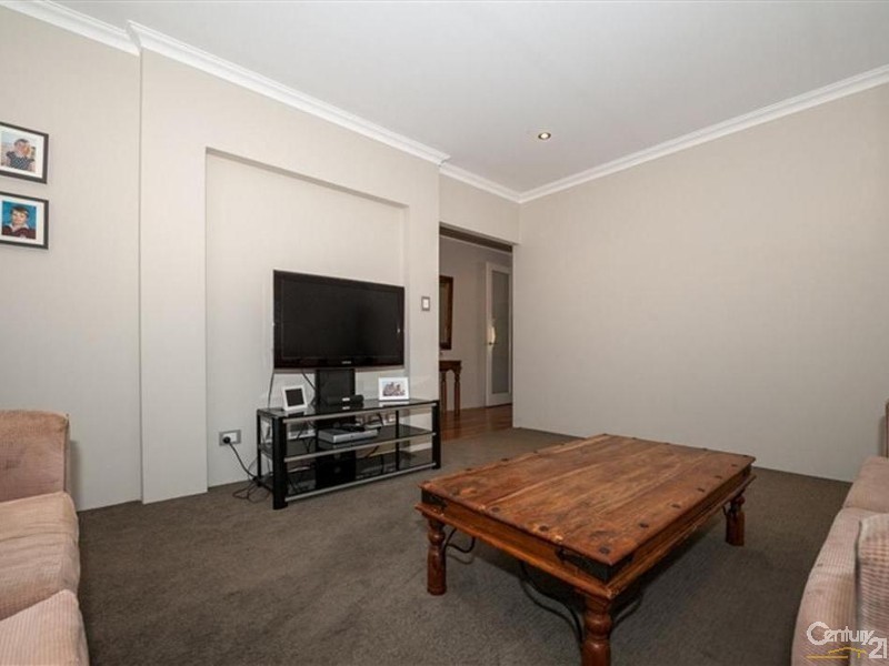 28 Holloways Ridge, Secret Harbour WA 6173