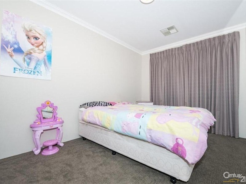 28 Holloways Ridge, Secret Harbour WA 6173