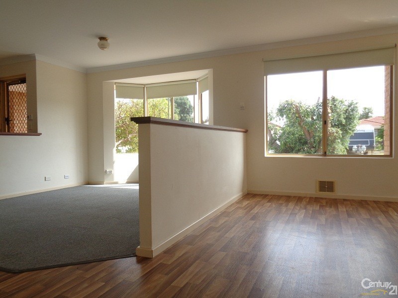 2 Neptune place, Waikiki WA 6169