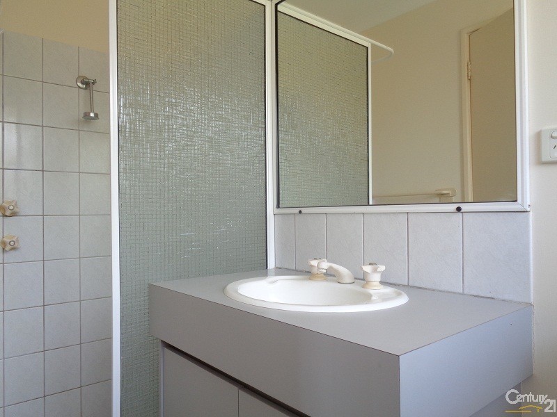 2 Neptune place, Waikiki WA 6169