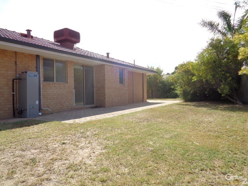 2 Neptune place, Waikiki WA 6169