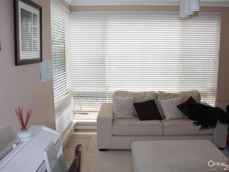 9 Vista Avenue, Rockingham WA 6168