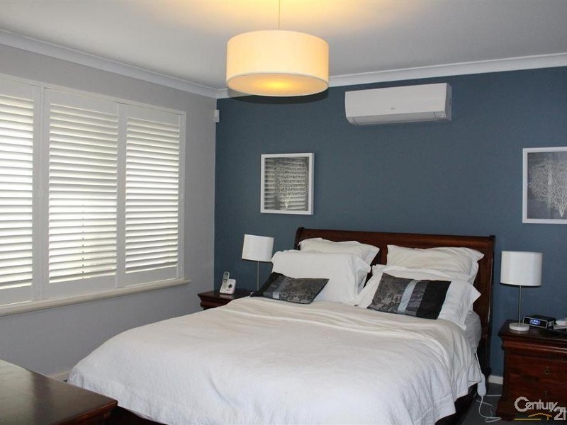 9 Vista Avenue, Rockingham WA 6168