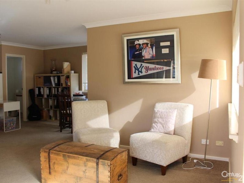 9 Vista Avenue, Rockingham WA 6168