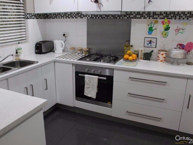 19 Columbia Close, Rockingham WA 6168