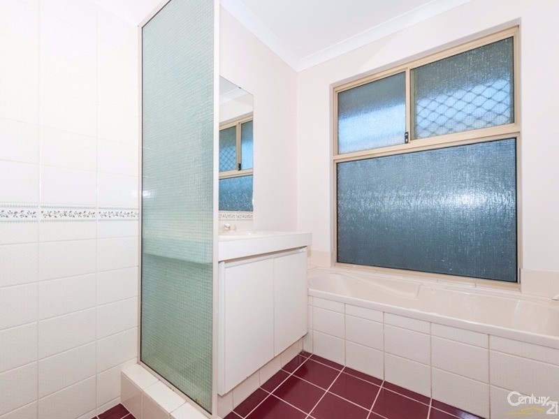 8 Hillcrest Court, Port Kennedy WA 6172