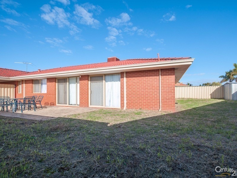 8 Hillcrest Court, Port Kennedy WA 6172