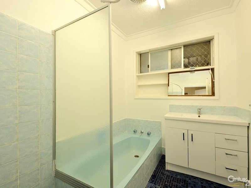 5 Nowranie Place, Hillman WA 6168