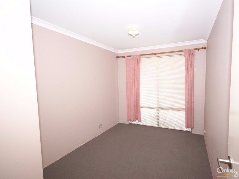 7 Buttermere Approach, Waikiki WA 6169