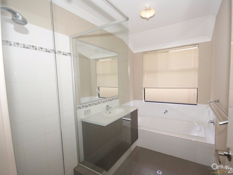 7 Buttermere Approach, Waikiki WA 6169