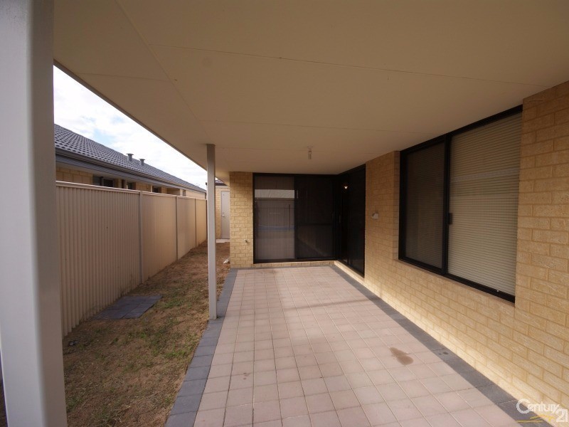 7 Buttermere Approach, Waikiki WA 6169