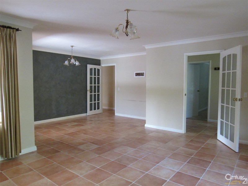 11 Torcross Street, Warnbro WA 6169