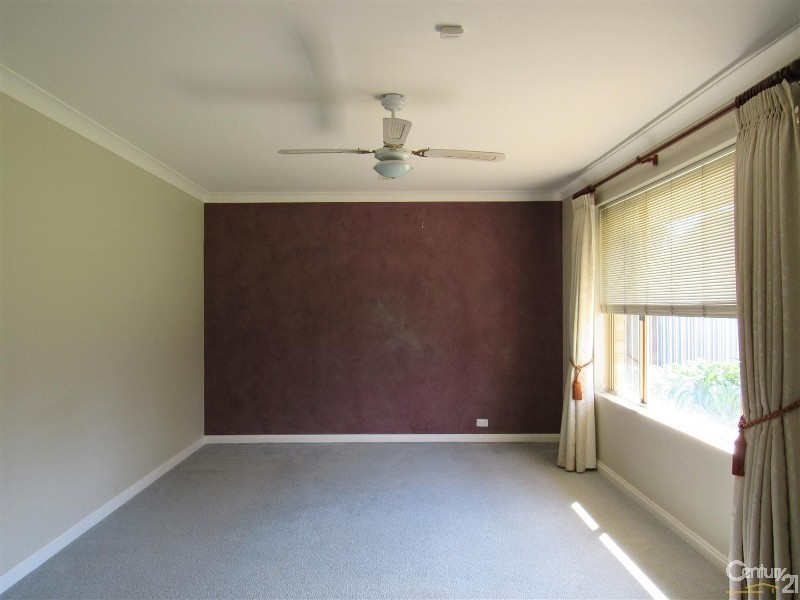 11 Torcross Street, Warnbro WA 6169