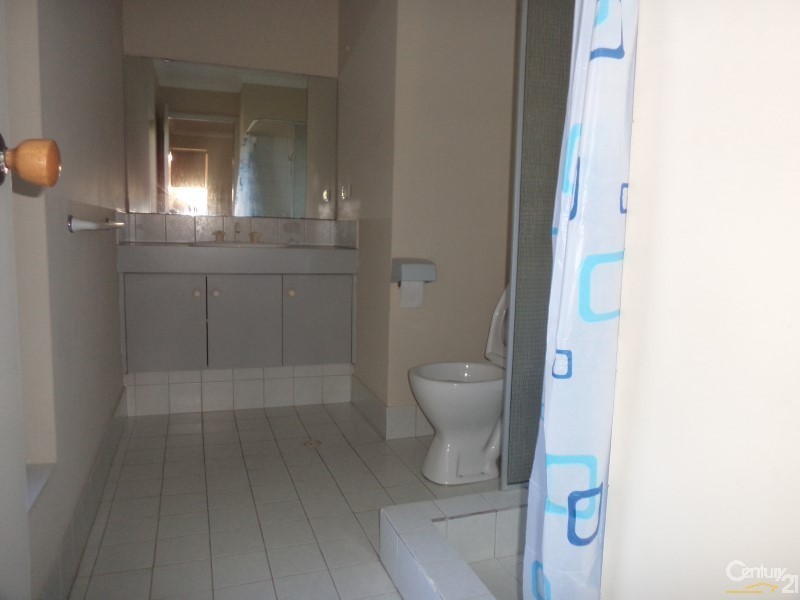 4 Macau Place, Warnbro WA 6169