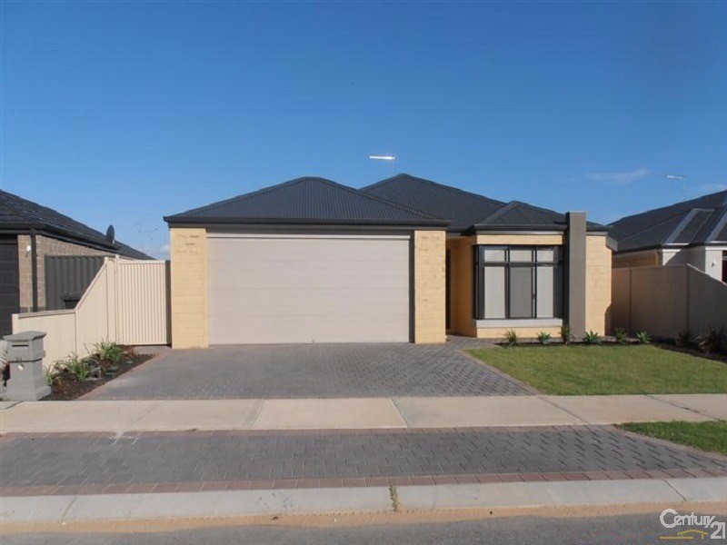 54 Sellafield Bend, Waikiki WA 6169