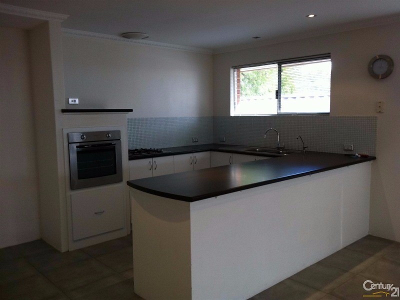 13 Grado Lane, Port Kennedy WA 6172