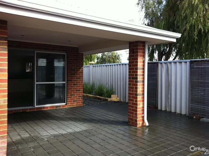 13 Grado Lane, Port Kennedy WA 6172
