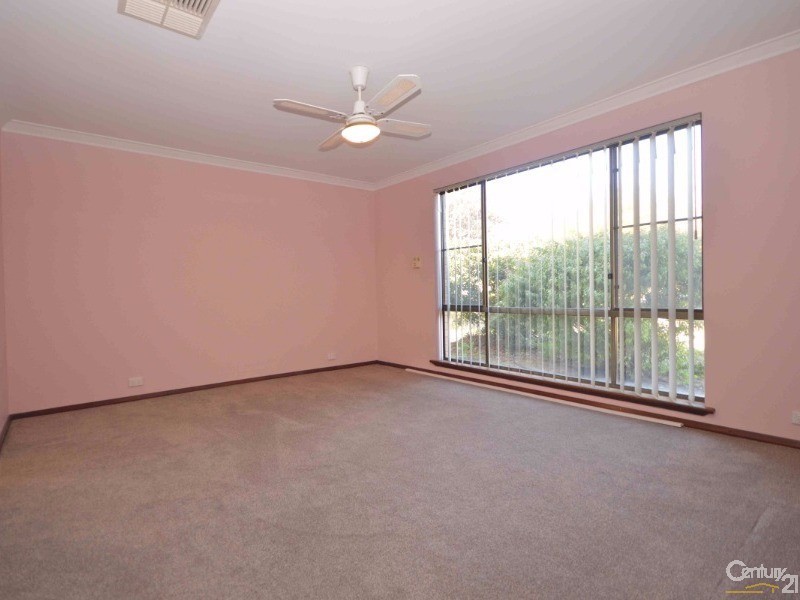 7 Kingston Way, Safety Bay WA 6169