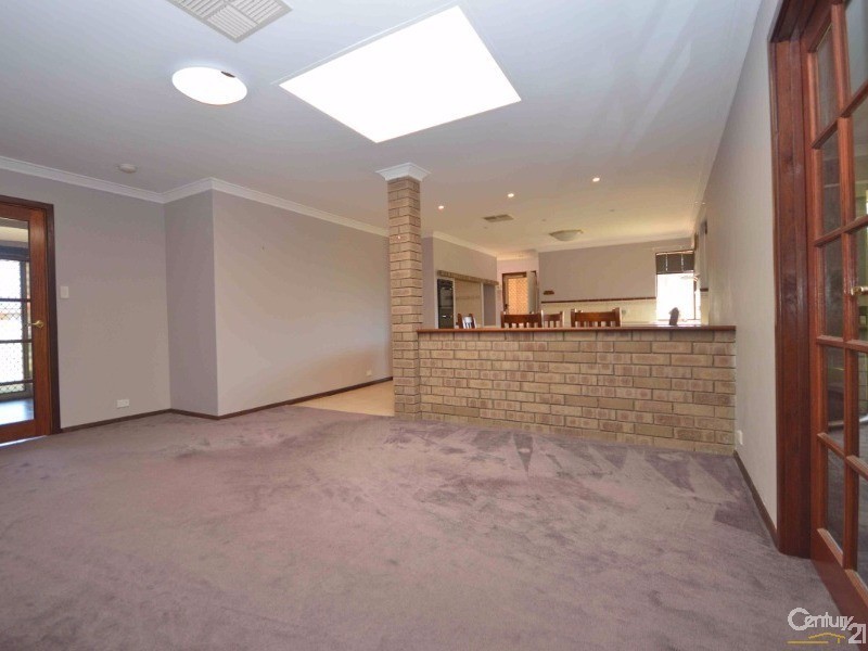 7 Kingston Way, Safety Bay WA 6169