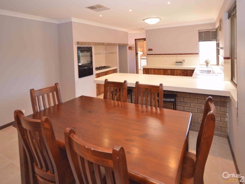 7 Kingston Way, Safety Bay WA 6169