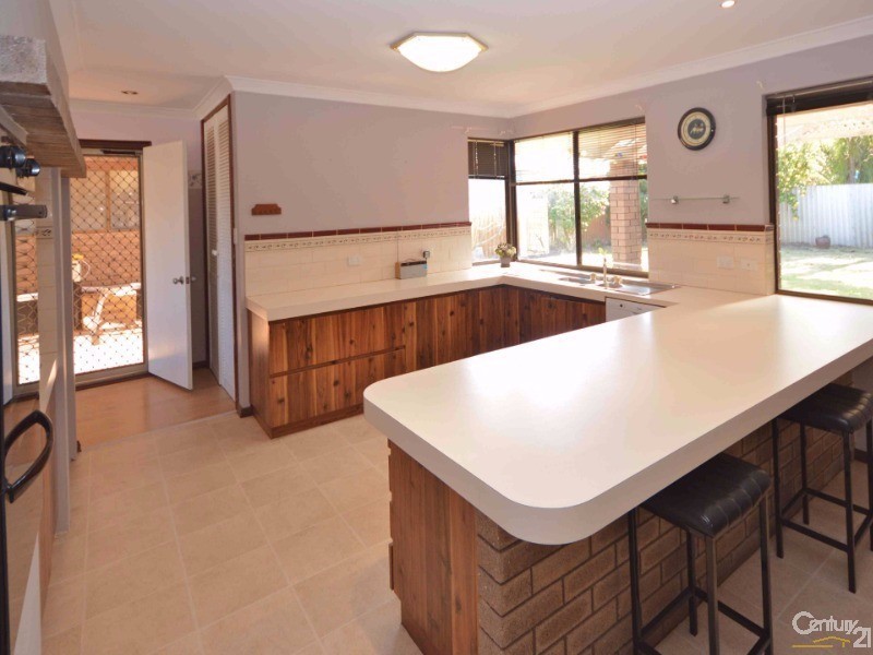 7 Kingston Way, Safety Bay WA 6169