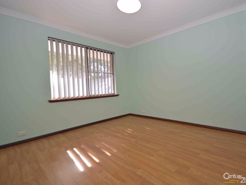 7 Kingston Way, Safety Bay WA 6169