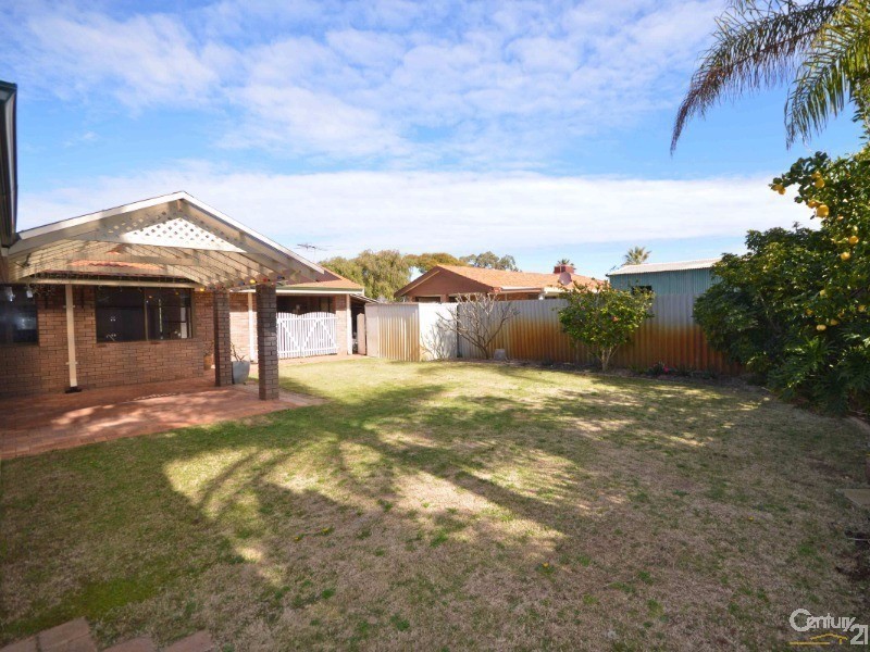 7 Kingston Way, Safety Bay WA 6169