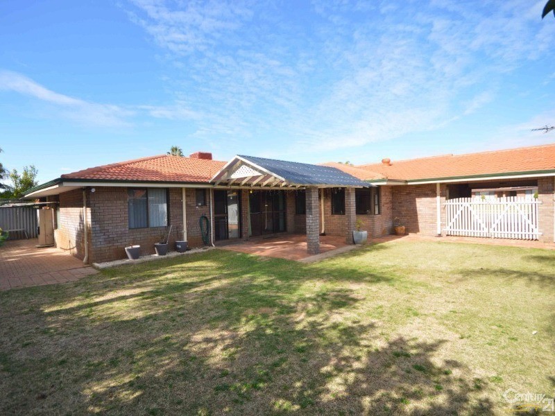 7 Kingston Way, Safety Bay WA 6169
