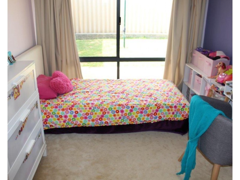 7 Wittecarra Crescent, Port Kennedy WA 6172