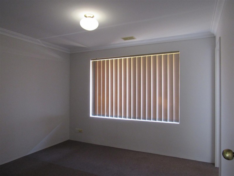 27 St Andrews Loop, Cooloongup WA 6168