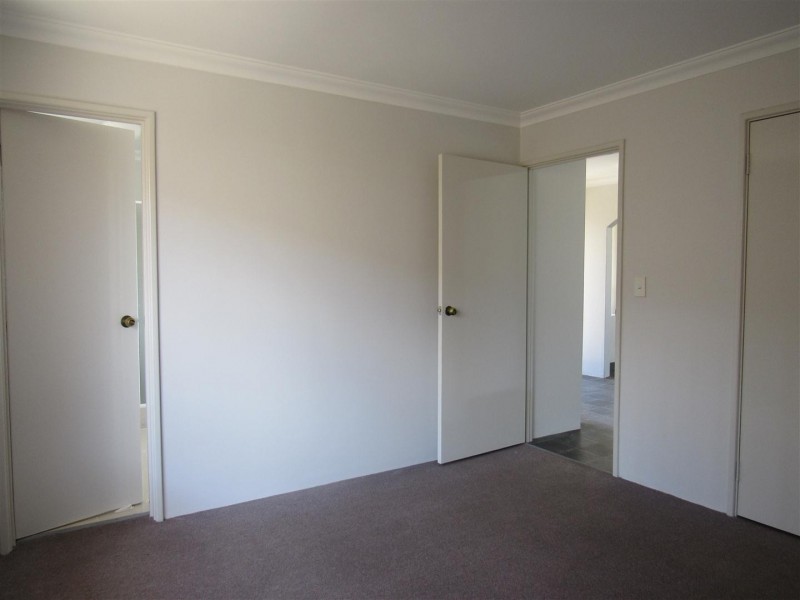 27 St Andrews Loop, Cooloongup WA 6168