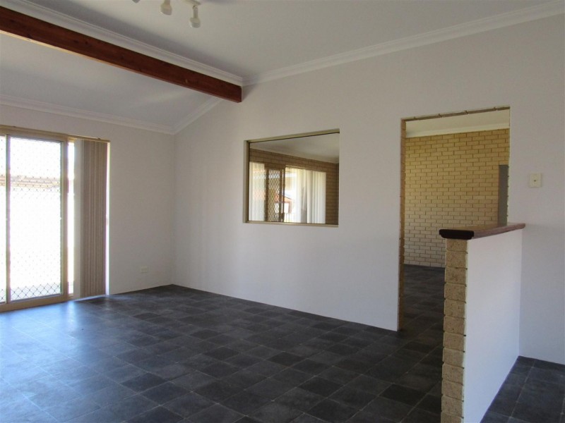 27 St Andrews Loop, Cooloongup WA 6168