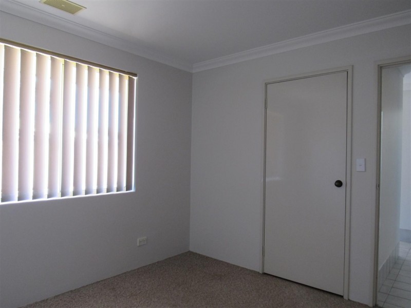 27 St Andrews Loop, Cooloongup WA 6168