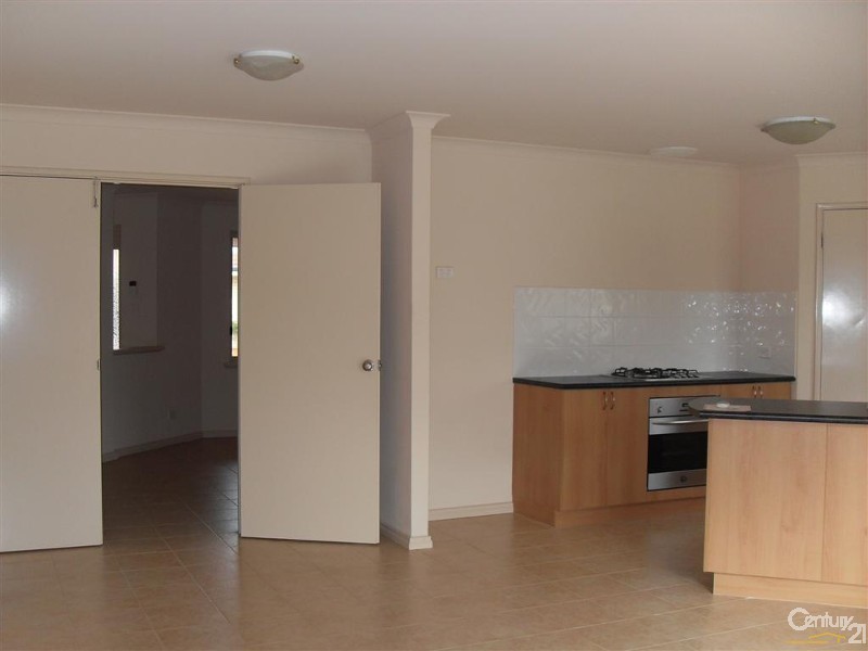 77 Montoro Drive, Port Kennedy WA 6172