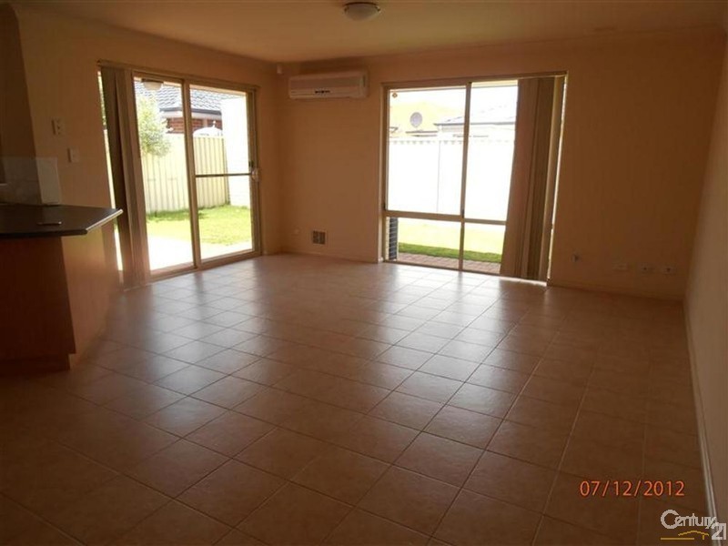 77 Montoro Drive, Port Kennedy WA 6172