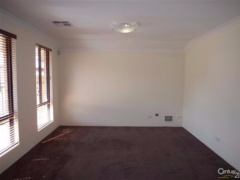 1 Elm Way, Baldivis WA 6171