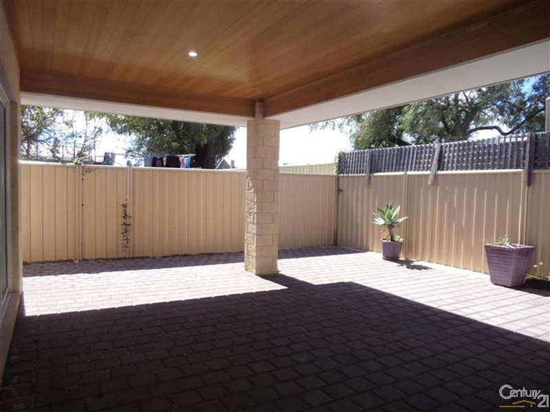 50A Saw Avenue, Rockingham WA 6168