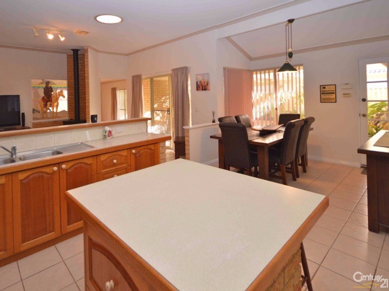 5 St Clair Place, Cooloongup WA 6168