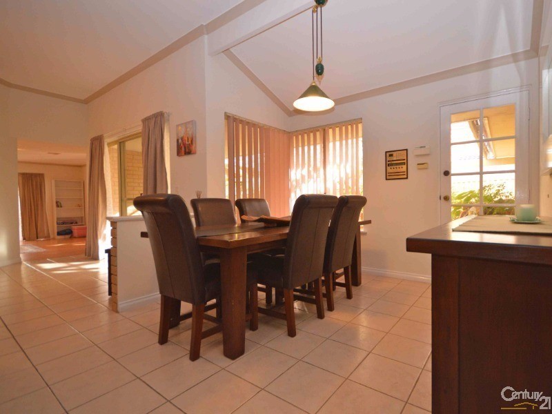 5 St Clair Place, Cooloongup WA 6168