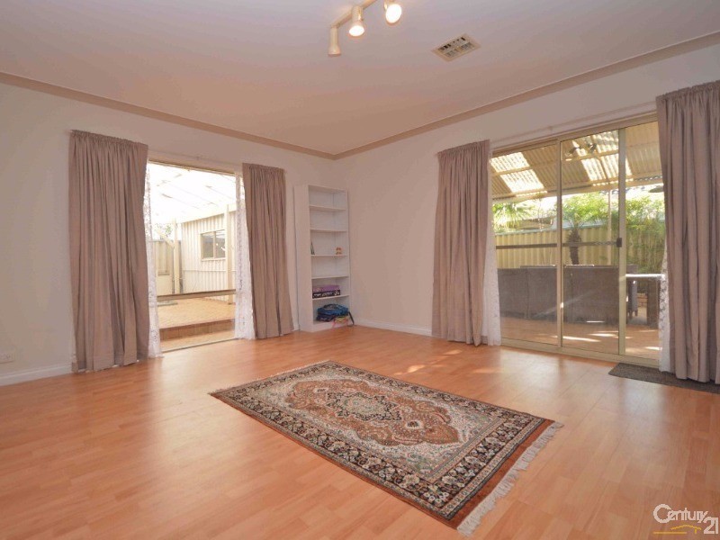5 St Clair Place, Cooloongup WA 6168