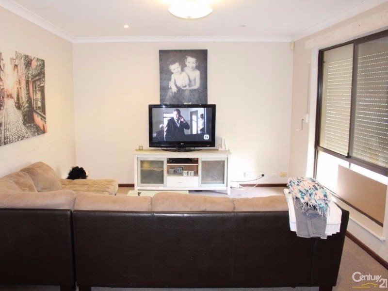 5 Richard Close, Waikiki WA 6169