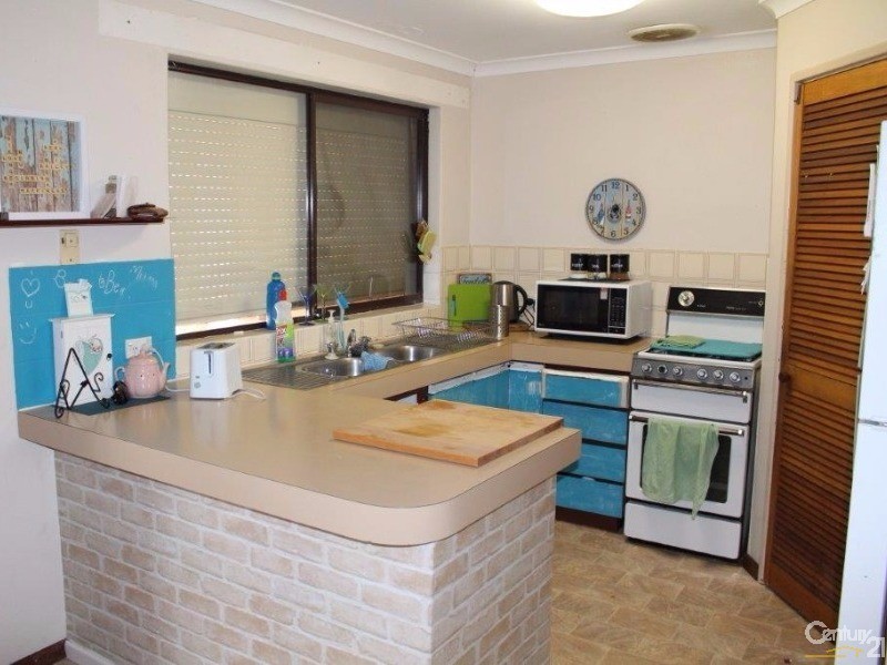 5 Richard Close, Waikiki WA 6169
