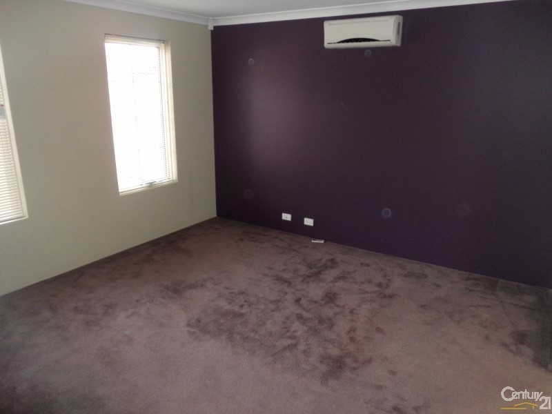 8 Borthwick Place, Orelia WA 6167