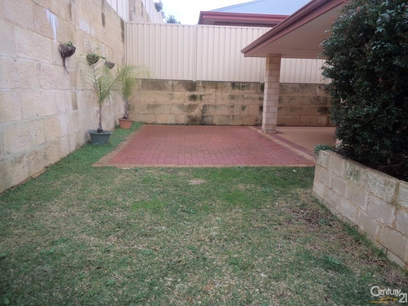 8 Borthwick Place, Orelia WA 6167