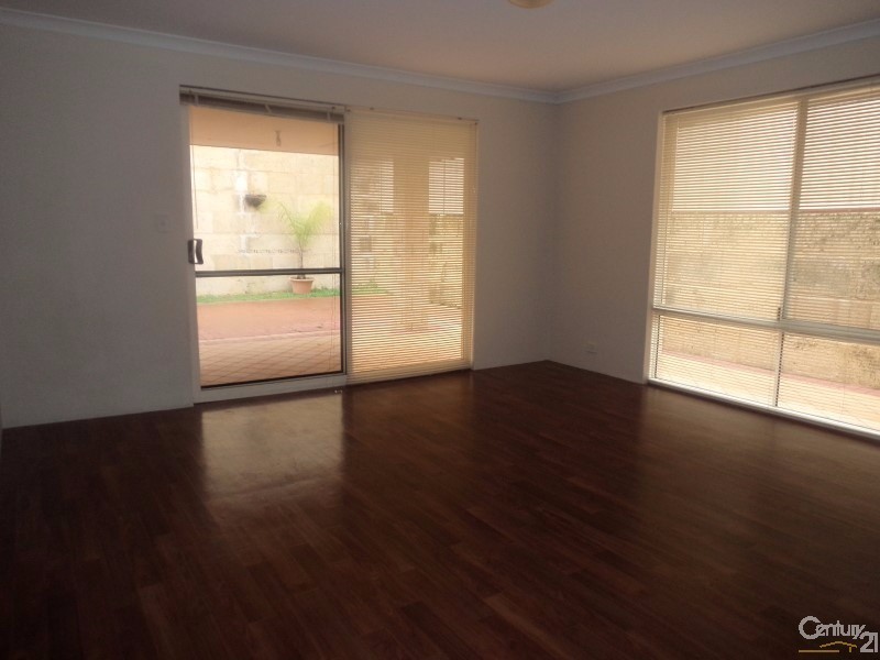 8 Borthwick Place, Orelia WA 6167