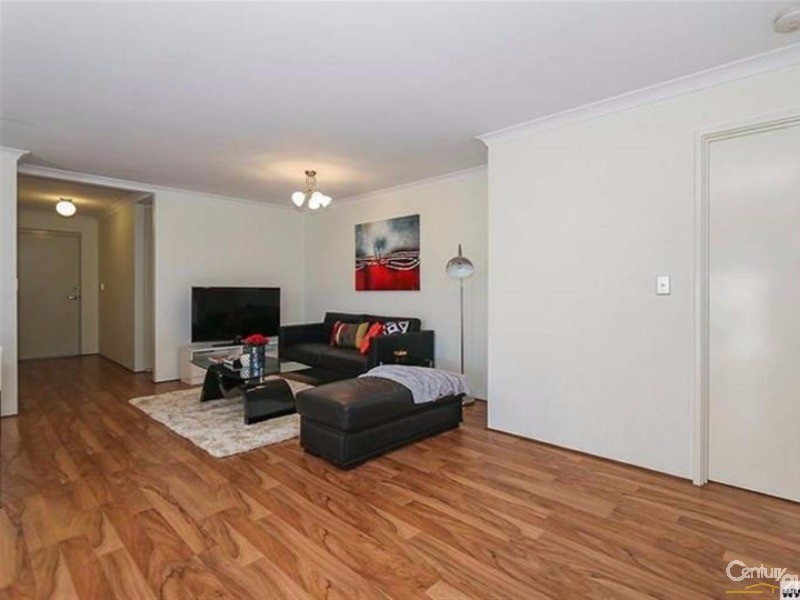 37 Sapphire Chase, Wellard WA 6170