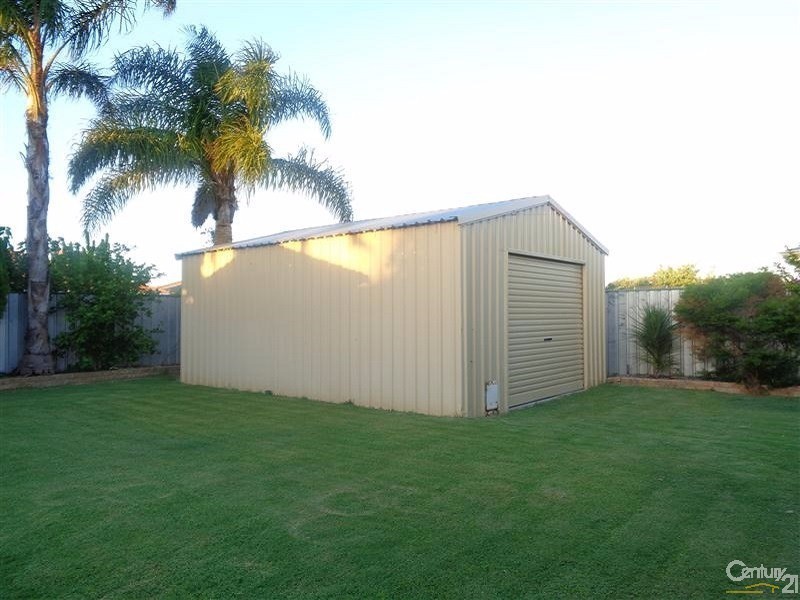 7 Gidgi Way, Waikiki WA 6169