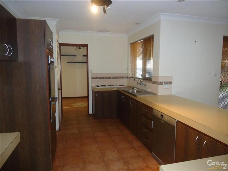 5 Tempest Place, Waikiki WA 6169